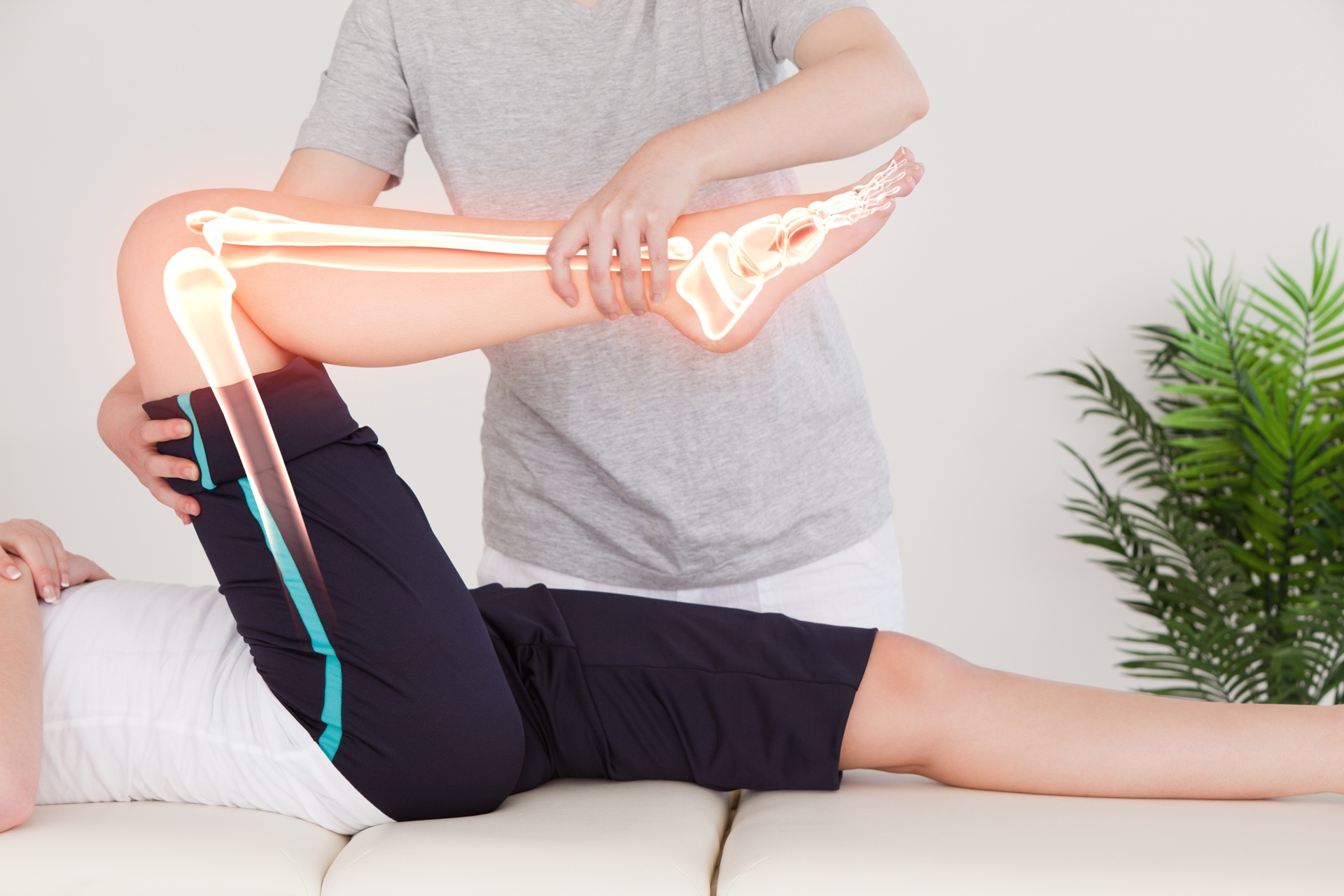 Beinmobilisation mit Knochenansicht | Therapieliege